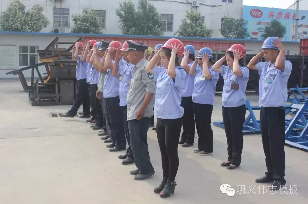 全民皆兵，來(lái)之能戰(zhàn)，戰(zhàn)之則勝【偉志鋼模板廠家】